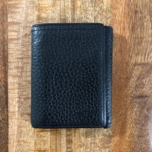 Dockers wallet